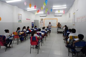 Escolas municipais retomam aulas nesta segunda-feira (20)