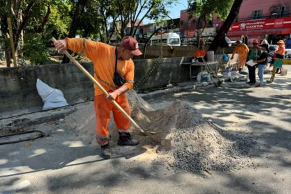 Reconstrução de passeio público na rua Ouro Preto reforça segurança para pedestres no bairro Coroado