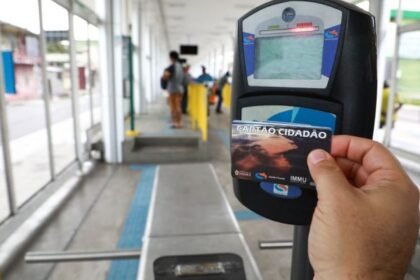 Prefeitura orienta estudantes a atualizar cadastro para garantir meia-passagem no segundo semestre
