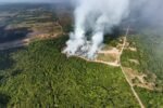 Incêndio de grandes proporções atinge lixão de Iranduba